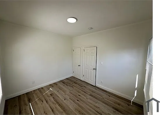 4506 S Hoover St — Photo 18