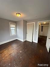 5th image of 14200 Whitcomb St