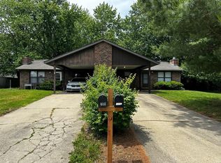727 Oxen Dr, Belleville, IL