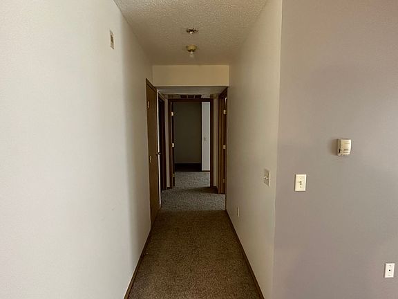 4th image of 3219 S Sycamore Ave #202