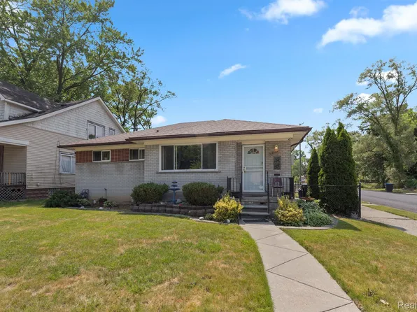 15777 Braile St, Detroit, MI 48223