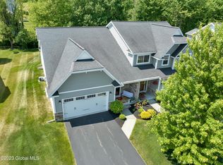 72 Lorenzo Dr, Troy, NY 12180