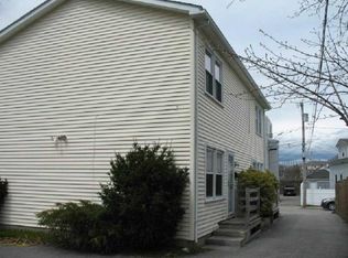 27 Weaver Ave, Newport, RI 02840