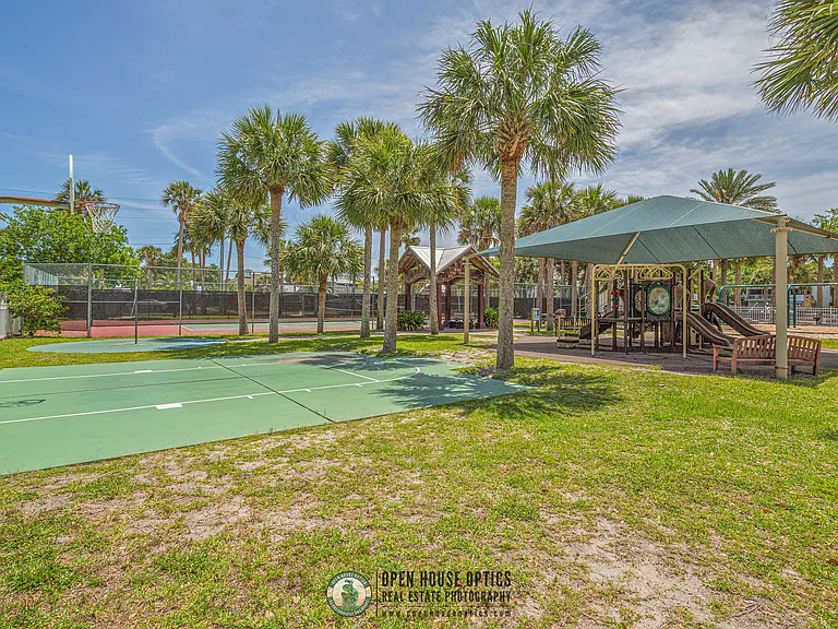 1766 Beach Ave — Photo 85