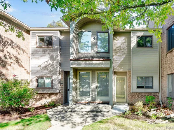 42481 Lilley Pointe Dr, Canton, MI 48187