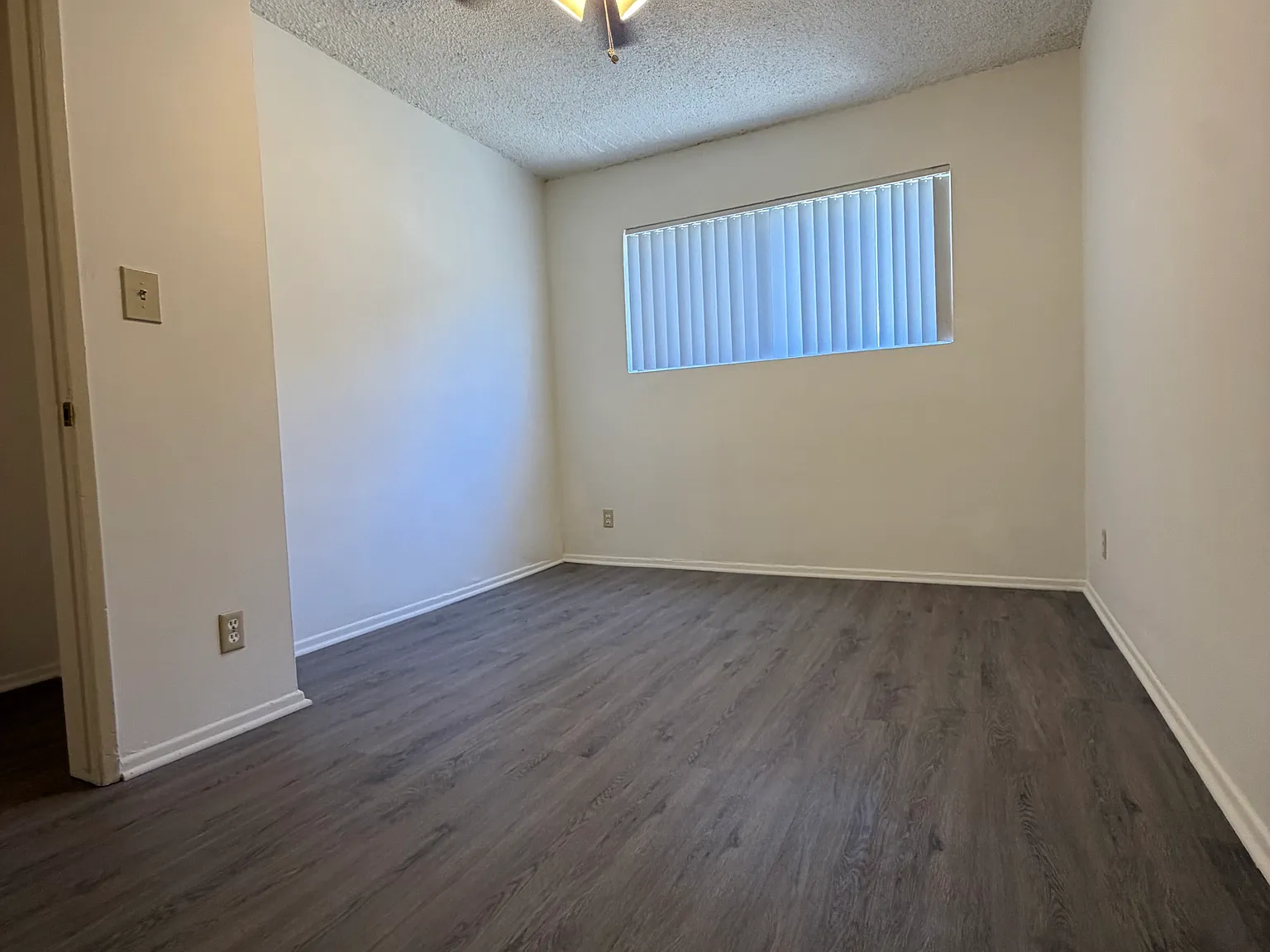 2 bed, $2,400 — Photo 4