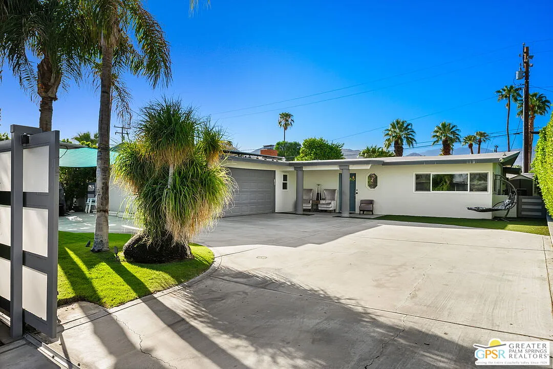 2 bed, 2.0 bath, 1408 sqft, $4,000 — Photo 4
