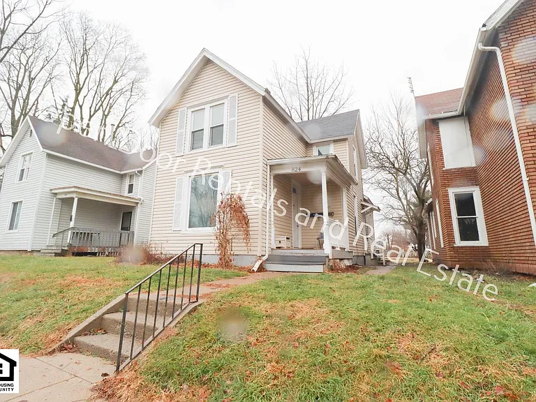824 Huestis Ave — Photo 1