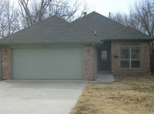 212 W 4th St, Edmond, OK 73003