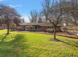 3090 Oakhill Dr, Troy, MI 48084