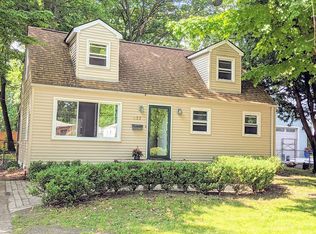 837 W Gardenia Ave, Madison Heights, MI