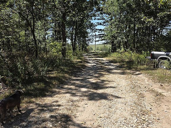 3rd image of 420 Dairy Rd