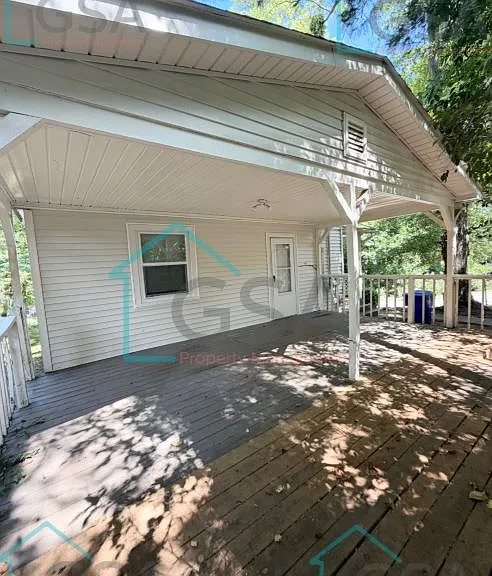 8 Watts Ct — Photo 1