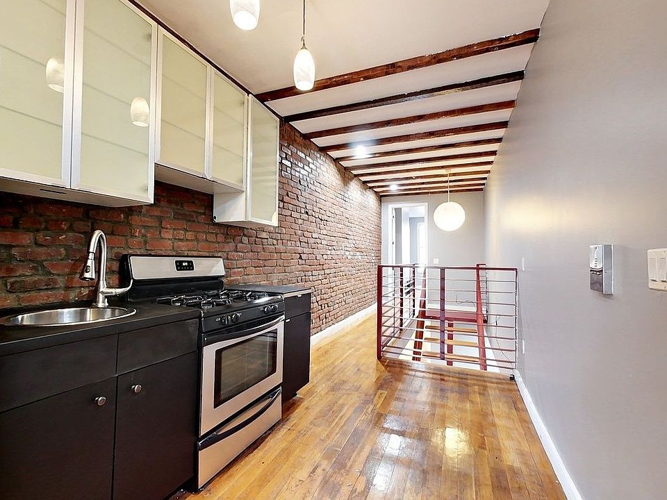 1st image of 1342 Hancock St #1R