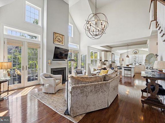 3rd image of 600 Bartram Ct