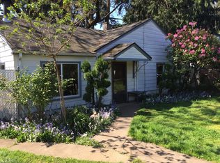 12616 SE Sherman St, Portland, OR 97233