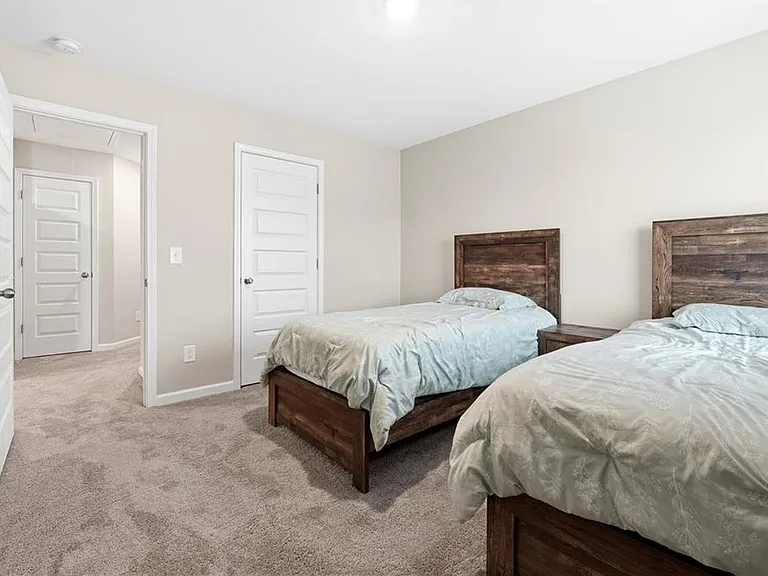 334 Melody Ln — Photo 19