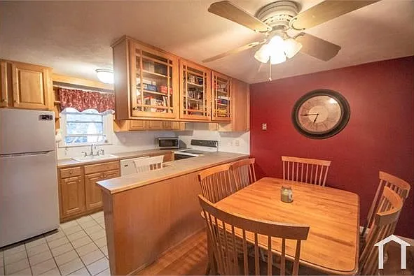 2 bed, $2,800 — Photo 3