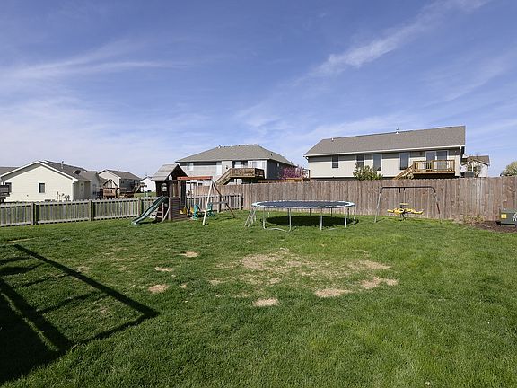 5th image of 21434 Parkview Dr