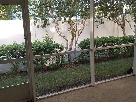 4th image of 4174 Crownwood Dr