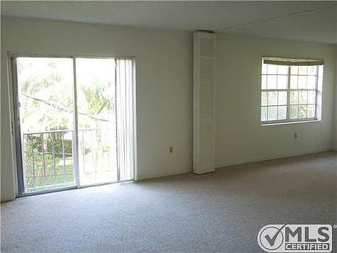 4th image of 211 Lake Ave APT 5