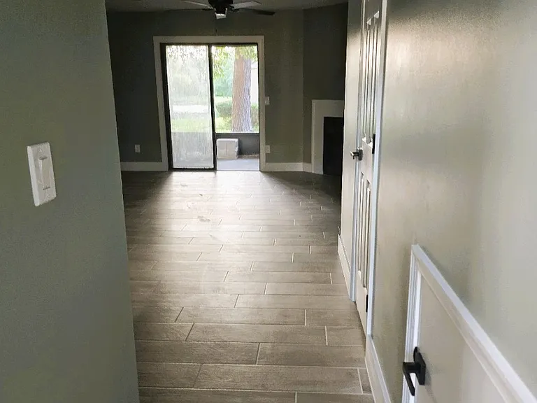 3801 Crown Point Rd — Photo 3