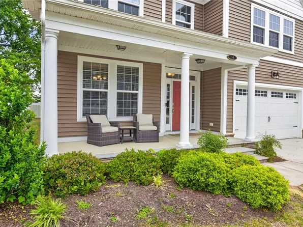 34 E Berkley Dr, Hampton, VA 23663