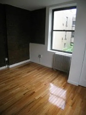 Rented by DSA Realty | media 37