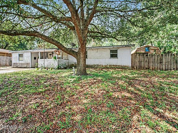 2nd image of 7514 DALEHURST Drive S