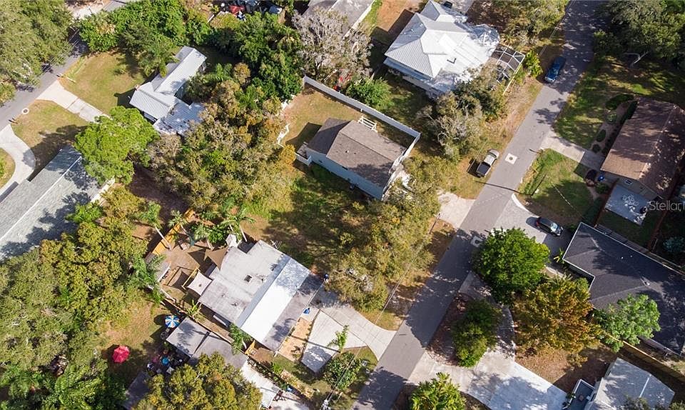 2nd image of Edgewood Ln