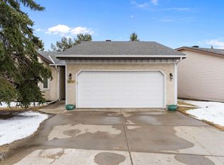 Amberwood Village (Jamieson Pl), Edmonton, AB T6M 2G8