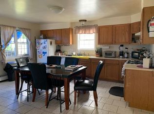 83 Avery St #2F, Stamford, CT 06902