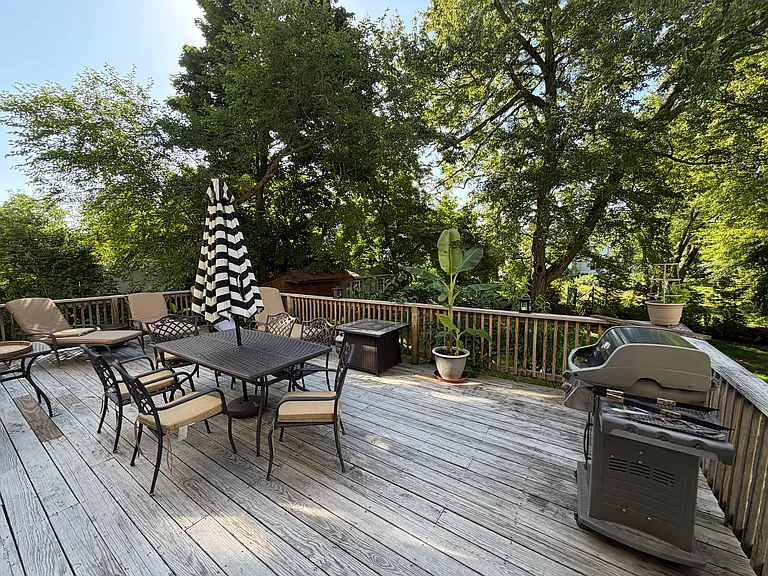 Bauer Place Ext — Photo 23