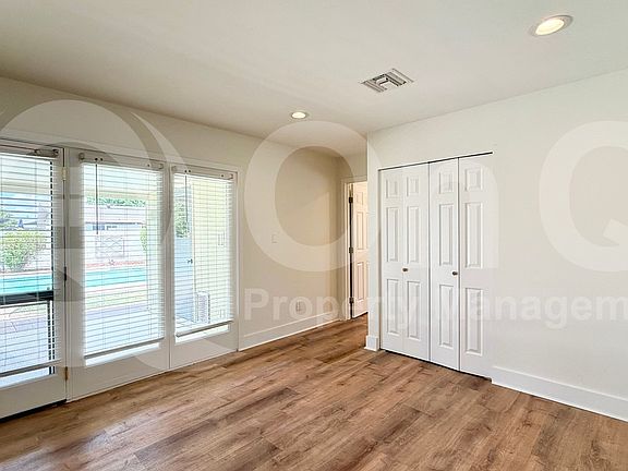 5th image of 2436 E Fairmont Dr