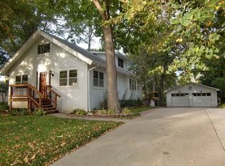 3821 Aurora Dr, Omaha, NE 68134