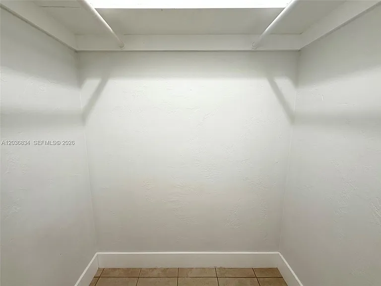 2215 Madison St #5 — Photo 8