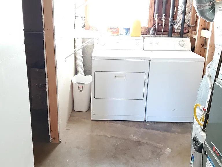 165 N 850 E — Photo 31