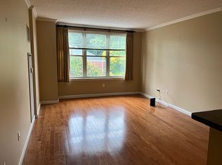 300 Mamaroneck Ave APT 605, White Plains, NY