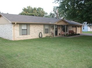 304 Scott St, Mena, AR 71953