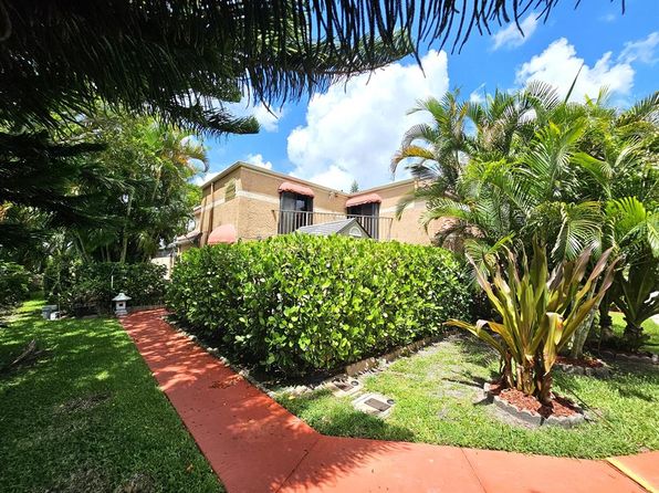 6163 Seven Springs Blvd #26C