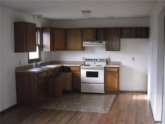 2nd image of 813 N Spencer St