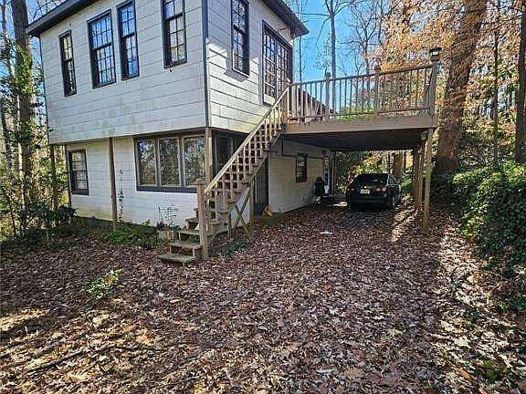 4th image of 362 Old Ivy Rd NE
