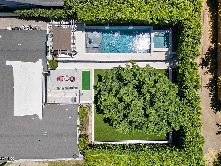 3655 E Piccadilly Rd — Photo 34