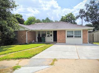606 Bizerte St, Houston, TX 77022