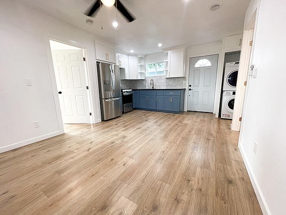 3rd image of 15014 La Condesa Dr #1/2