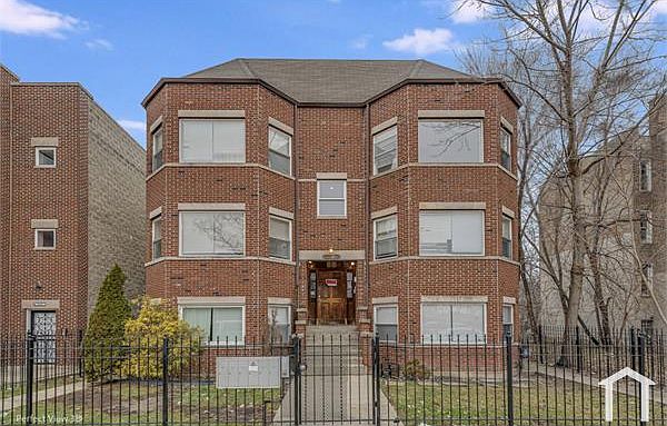 1st image of 326 N Hamlin Ave