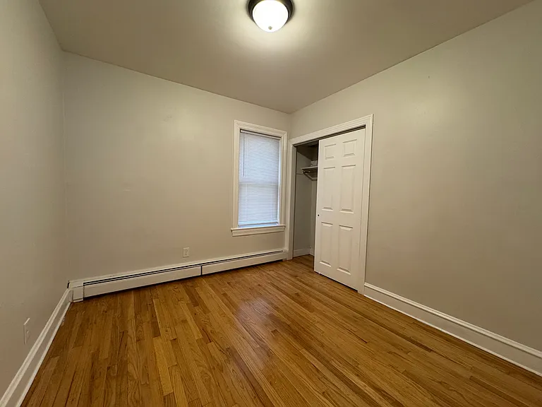 631 Walnut St #1 — Photo 10