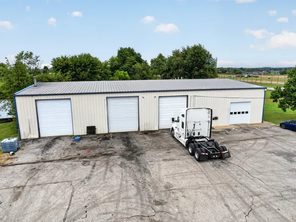 314 Kitty Hawk Dr #1, Elizabethtown, KY 42701