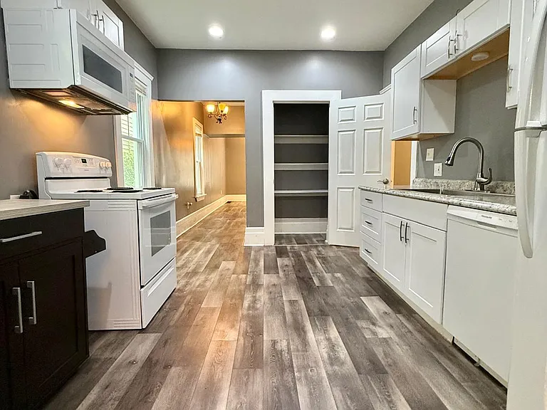 6719 Bridge Ave #2 — Photo 9