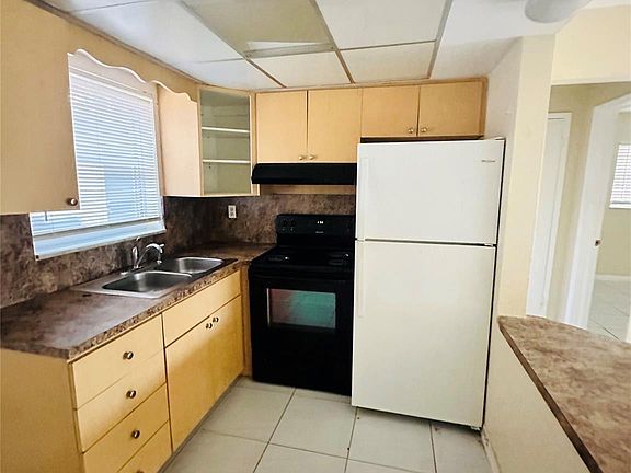 2nd image of 4320 NW 21st Avenue